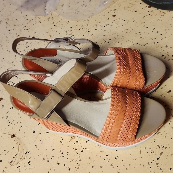 𝅺joan and David Daidona orange wedge size 10 EUC - Picture 1 of 6